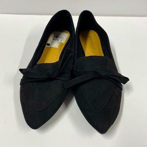 New never worn New 7 1/2 suede bamboo womens flats shoes pointed toed Black Bow